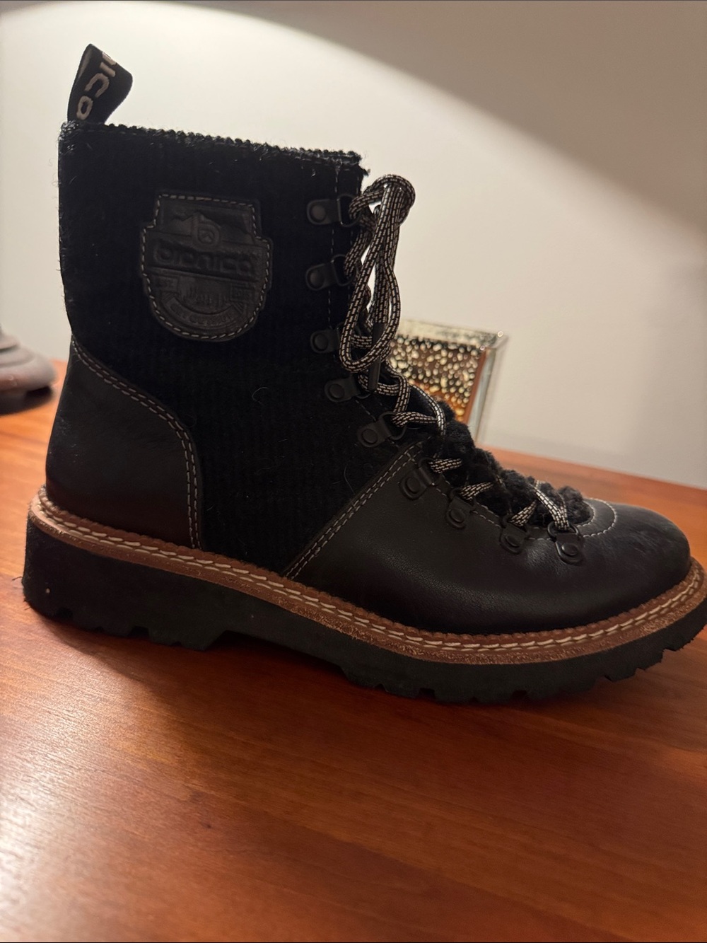 Bionico Black Chukka-Style Lace-Up Boot